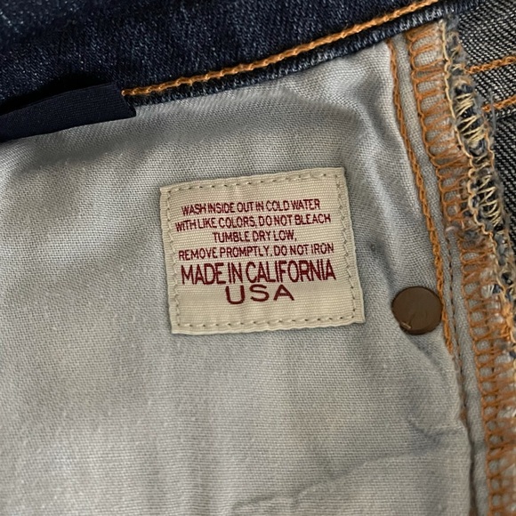 EUC! J Brand straight cut stretch denims s32 - Picture 6 of 9